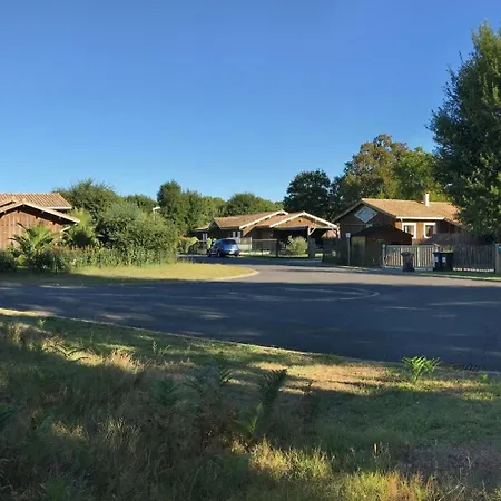 Titoune, Le Charme Du Coeur De Bassin, A 2 Familles Ou Entre Amis Villa